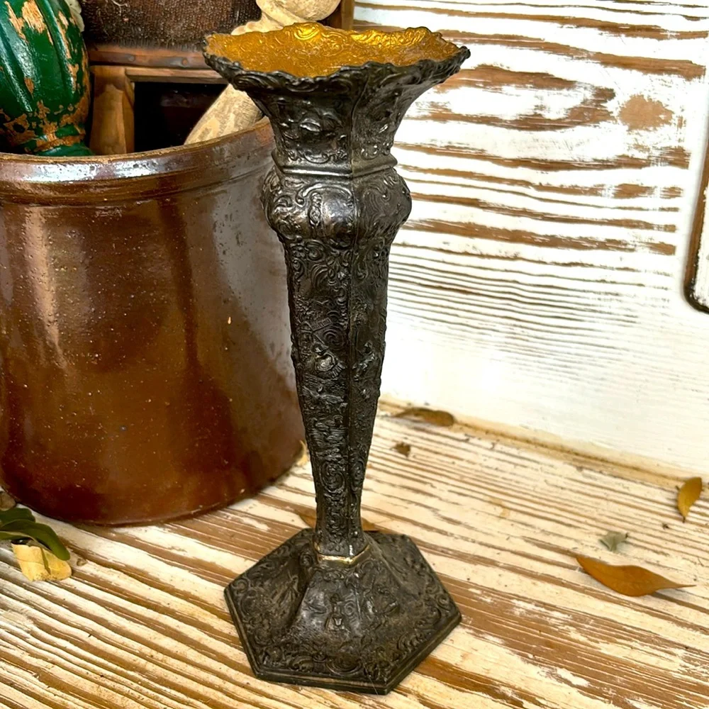 Antique silver plated Fluted Dutch Scene Vase with hexagon base - Picture 1 of 10